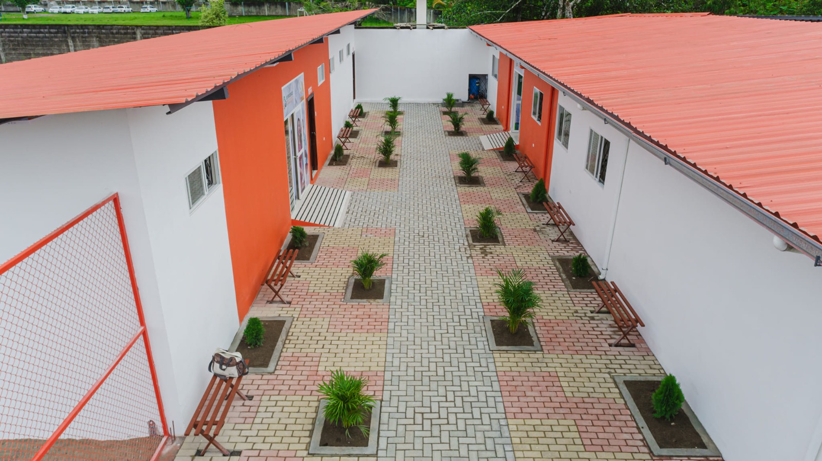 Inauguración de centro especializado de tratamiento y adicciones.