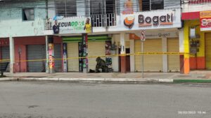 Explosivo en local comercial en Quinindé