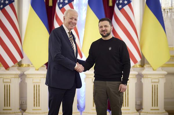 La visita de Biden da aliento a los ucranianos ante una posible ofensiva rusa