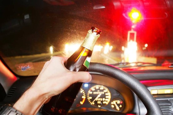 Más de 1.300 dólares de multa por conducir ebrio