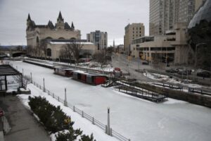 Altas temperaturas en Canadá provocan el cierre de la pista de patinaje más larga del mundo