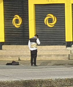 Un hombre habría sido atado a un chaleco con explosivos por extorsionadores, en Guayaquil