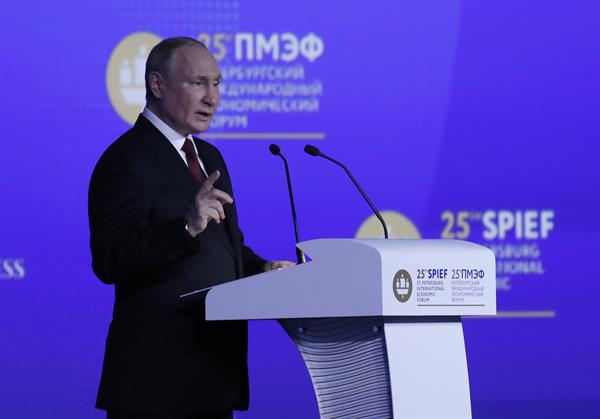 ¿Qué significa la primera orden internacional de detención contra Vladimir Putin?