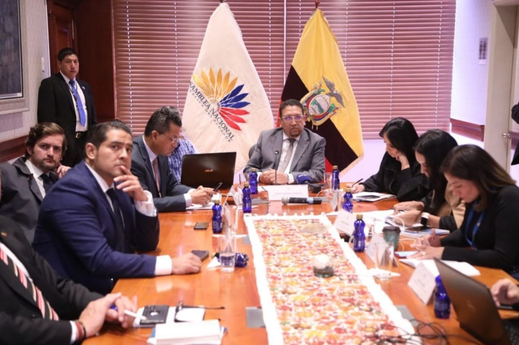 La Asamblea demora el juicio político para ‘corregir errores’, antes de enviarlo a la Corte