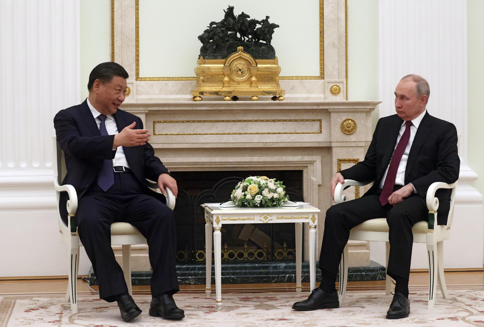 Xi Jinping y Vladimir Putin, hoy, en Moscú.