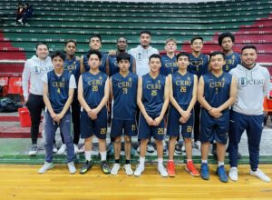 21 colegios buscan el  título intercolegial de  baloncesto en Tungurahua