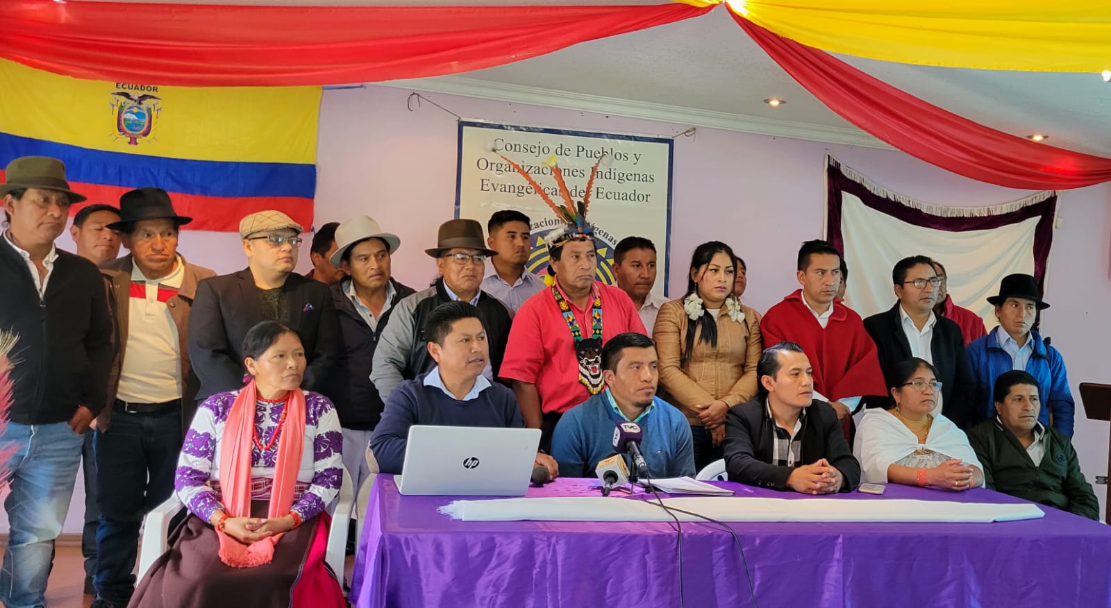 ASAMBLEA. La organización se reunió ayer en su sede de Quito. (Foto: Feine)