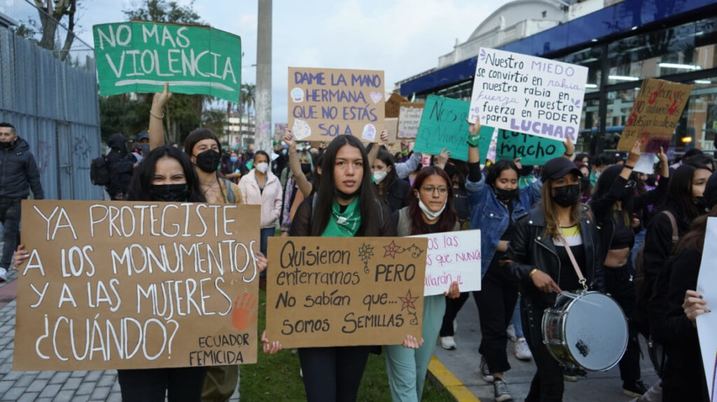 Participación. Cada año se realiza una marcha por el Día de la Mujer, que es el 8 de marzo.