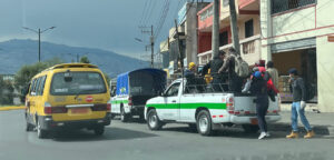 Transportistas de Ambato amenazan  a quienes quieren prestar el servicio