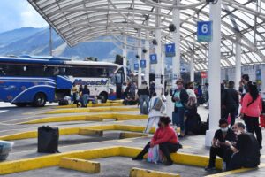 Emergencia Vial y un estado de Excepción: ¿Cómo Viajar desde Quito a Esmeraldas?