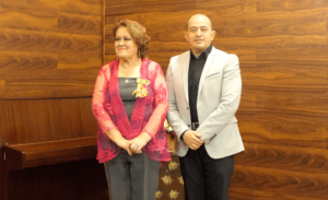 Susana Álvarez Galarza recibió la presea ‘Matilde Hidalgo Navarro’