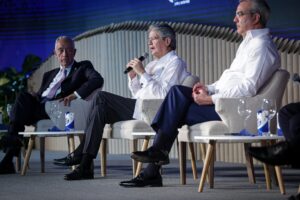 Lasso denuncia ‘golpe de Estado parlamentario’ ante Cumbre Iberoamericana