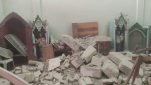 Iglesia de Urdaneta continúa cerrada tras serios daños del último sismo