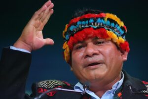 Líder indígena ecuatoriano protagoniza disputa por la dirección de la Coica