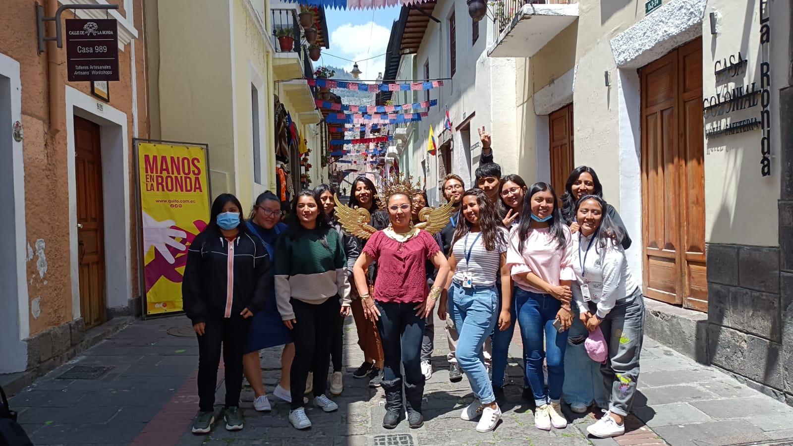 DESTINO. La Ronda es una de las calles más tradicionales de Quito y ha sido cuna de pintores, escritores y poetas.