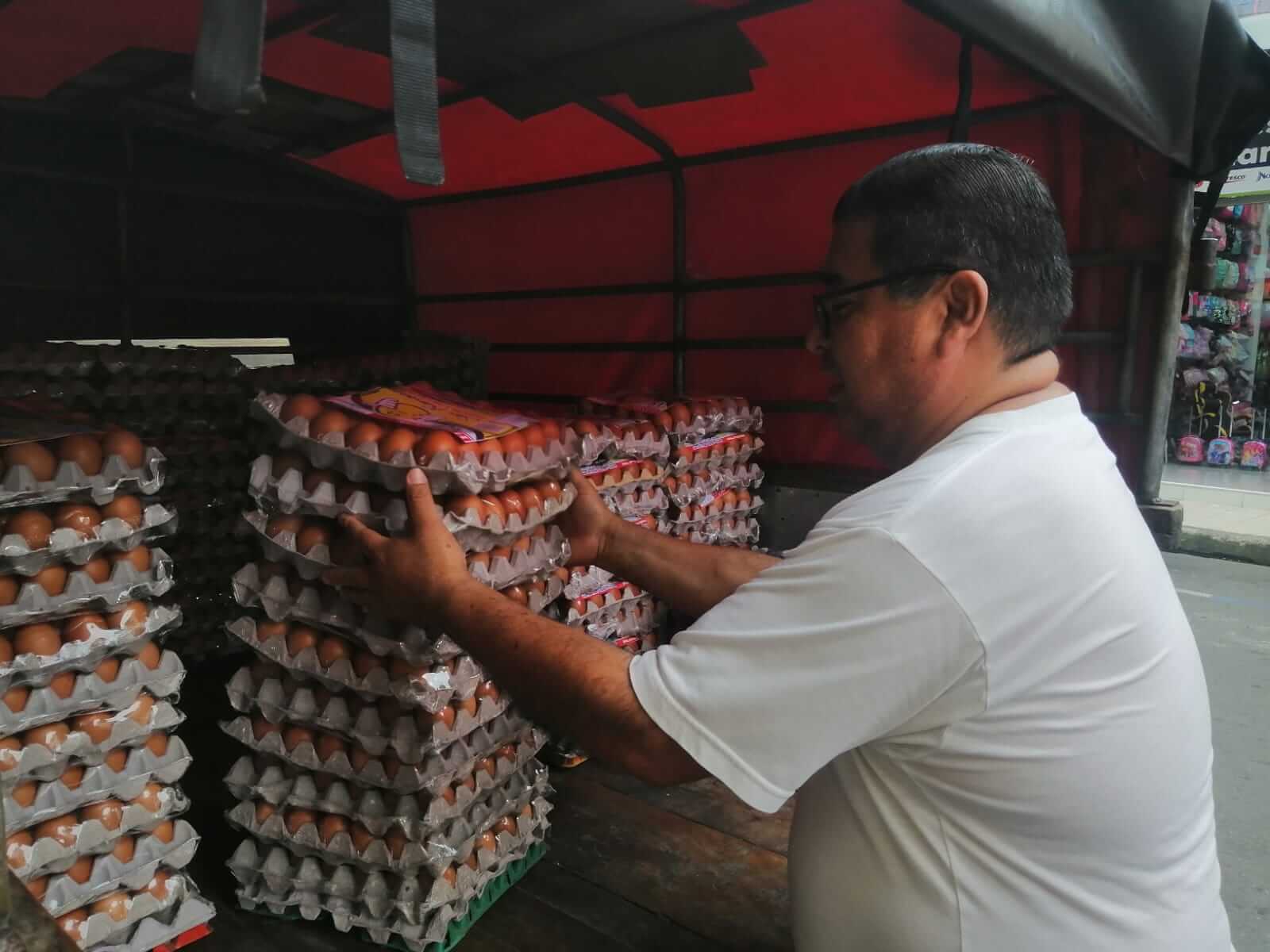 Comer huevo se ha vuelto un lujo