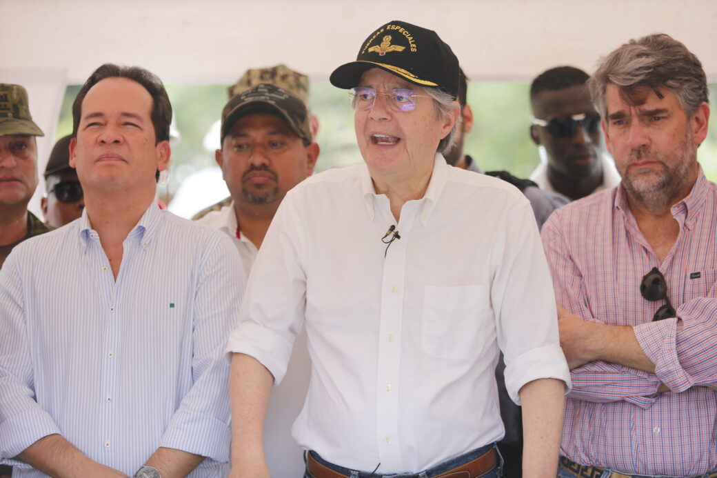 Universidades rechazan decisión de Guillermo Lasso sobre el libre porte de armas