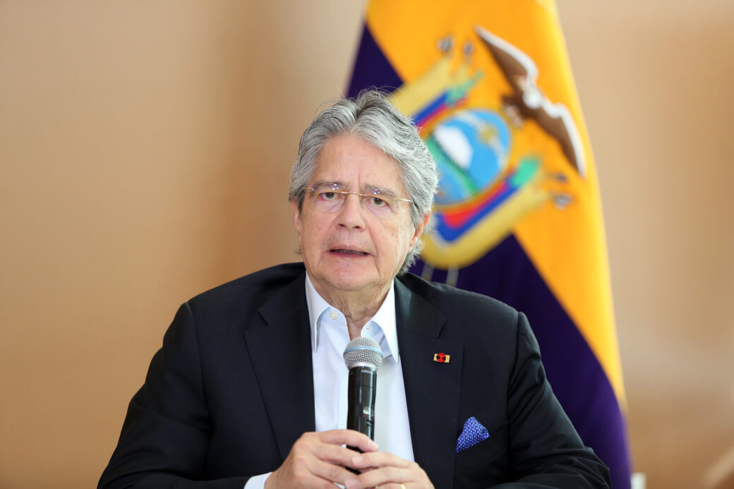 El riesgo país cae a 1.585 ante las dudas de que se concrete un juicio político contra Lasso