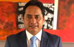 Fernando Gavilanes renuncia a la Gobernación de Tungurahua