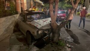 Dos heridos deja un choque en Ficoa