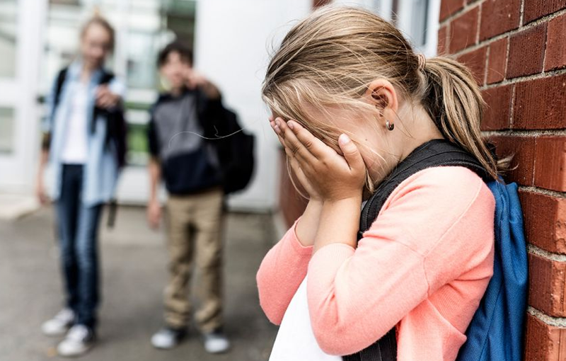 Este 2023, en Ambato, un padre inició acciones legales contra los compañeros de colegio que acosaban a su hija.