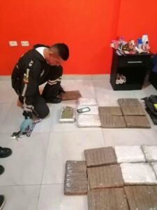 Guardaban 20 kilos de droga en un hostal del centro de Ibarra
