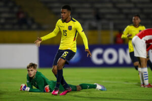 Ecuador derrota a Paraguay en un frenético duelo del Sudamericano sub’17