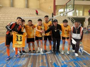 Mariano Benítez es el nuevo campeón de la intercolegial de fútbol sala en Tungurahua