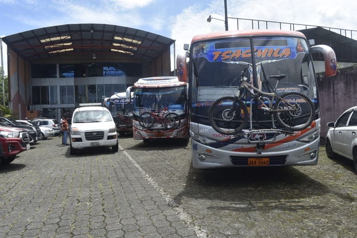 Buses son pioneros en la adaptación de portabicicletas