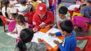 Voluntarios de Cruz Roja Loja promueven la prevención del abuso sexual en menores de edad