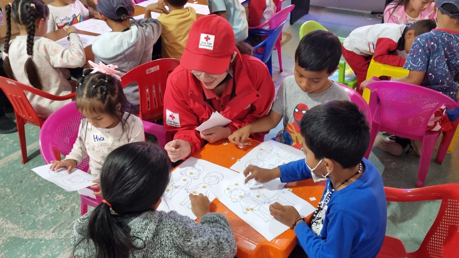 Voluntarios de Cruz Roja Loja promueven la prevención del abuso sexual en menores de edad