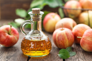 Seis beneficios del vinagre de manzana