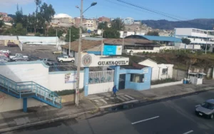 Cierre de vías por el pregón de fiestas de la Unidad Educativa Guayaquil