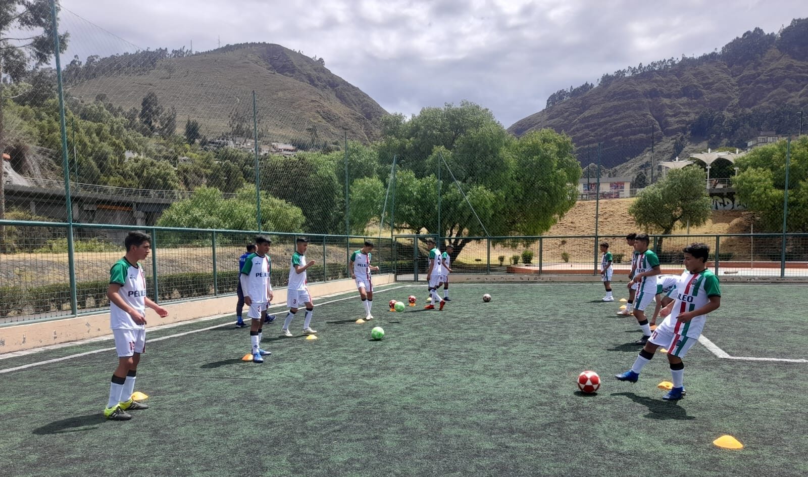 Inscripciones abiertas para las escuelas permanentes deportivas en Pelileo