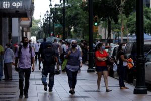 Los ecuatorianos, peruanos y venezolanos están entre los ciudadanos más infelices de América Latina