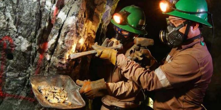 PRODUCCIÓN. La formalización de más pequeños mineros es importante para el país.