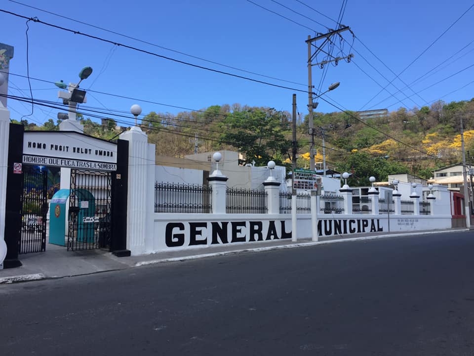 Esmeraldas tiene un cementerio turístico