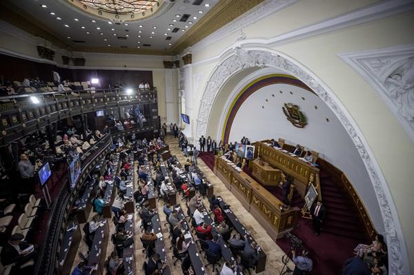 Normativa. El parlamento de mayoría chavista aprobó la ley para luchar contra la corrupción.