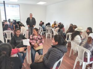 Usuarios del Bono de Desarrollo Humano en Loja y Pindal participan en las Escuelas de Inclusión Económica