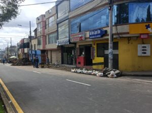 Calles cerradas en Ambato por cambio de aceras y bordillos