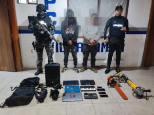 En Vilcabamba, Policía detiene a presuntos autores de robo a domicilio