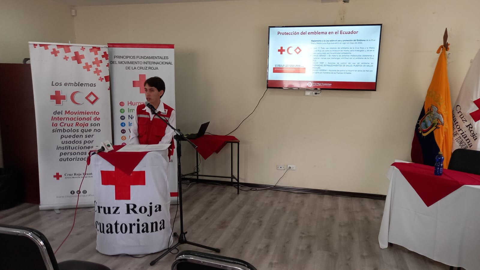 La presentación de la campaña se realizó en las instalaciones de la Junta Provincial de Tungurahua.