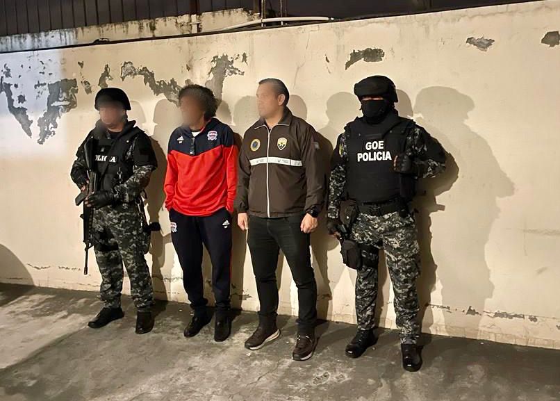 Exgloria del fútbol de Ambato implicado en caso de tráfico de migrantes