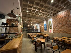 ‘París Cafetería’: Lo alternativo y tradicional en Loja