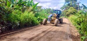 Prefectura de Zamora Chinchipe avanza con actividades para mejorar vialidad rural