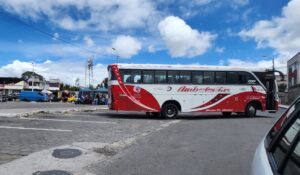 Comerciantes del mercado Sur temen por reubicación de parada de buses