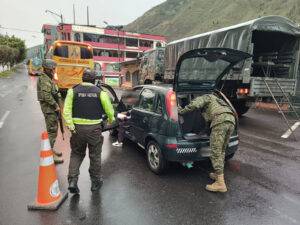 Equipos de combate de las Fuerzas Armadas operan en Tungurahua
