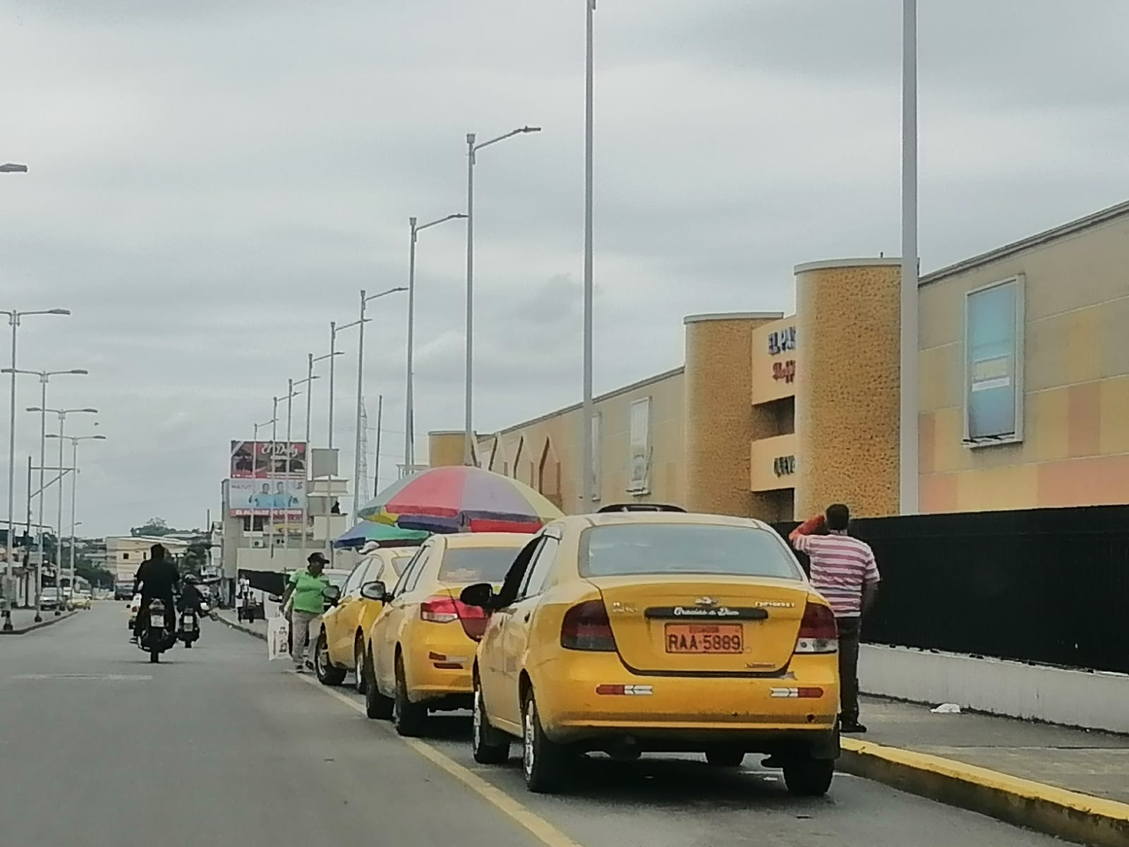 Taxistas no quieren ingresar a ciertos sectores