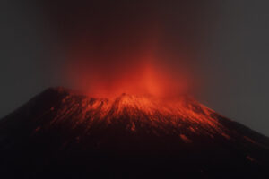 México crea grupo de Tarea Conjunta por la actividad volcánica del Popocatépetl