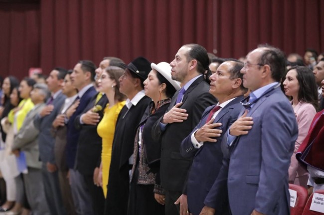 Nueva alcaldesa de Ambato sí recibe credenciales del CNE